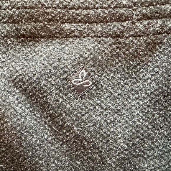 PRANA Mini-Skirt Black Wool Blend Size 8 Excellent Pre-Owned Condition - Picture 3 of 9